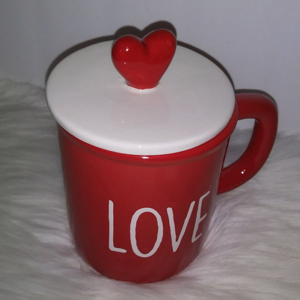 Red  White Ceramic Coffee Mug with Lid 25 OZ.